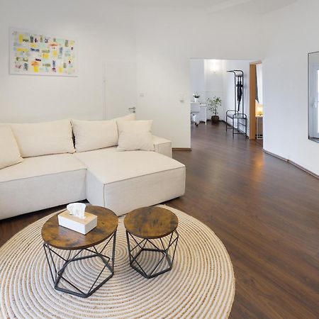 Ruhrapartments #Naehe A40 #Zentral #Fastwifi #Perfekt Fuer Familien Und Geschaeftsreisen Бохум Екстериор снимка