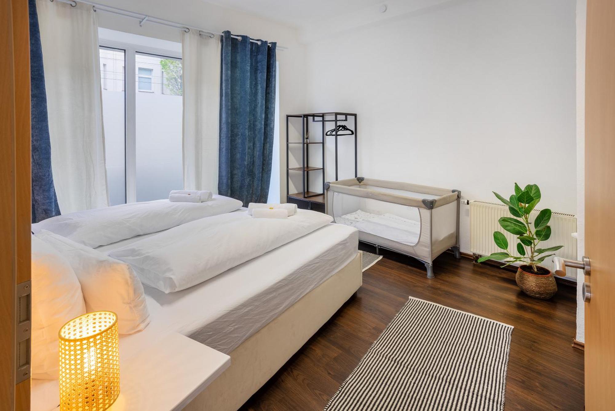 Ruhrapartments #Naehe A40 #Zentral #Fastwifi #Perfekt Fuer Familien Und Geschaeftsreisen Бохум Екстериор снимка